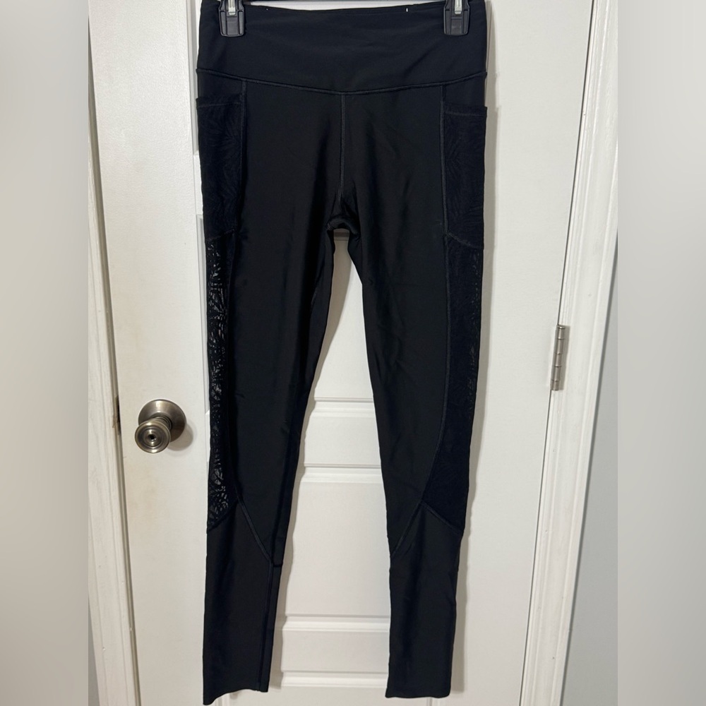 Black Athletic Leggings with Mesh Design
